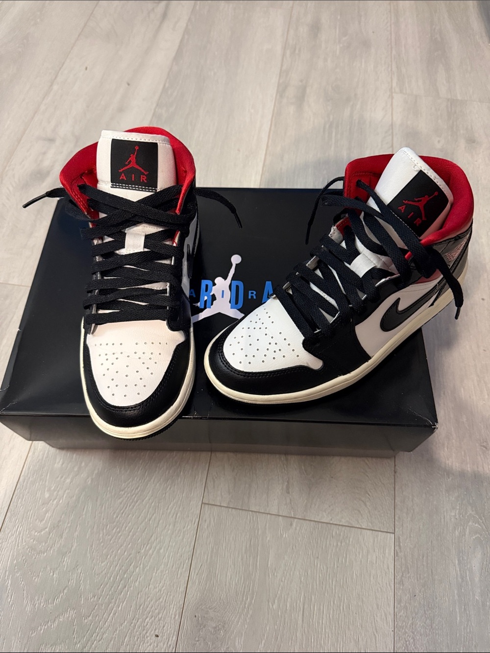 Jordan Women’s Sneakers White Black Red - Picture 5 of 5